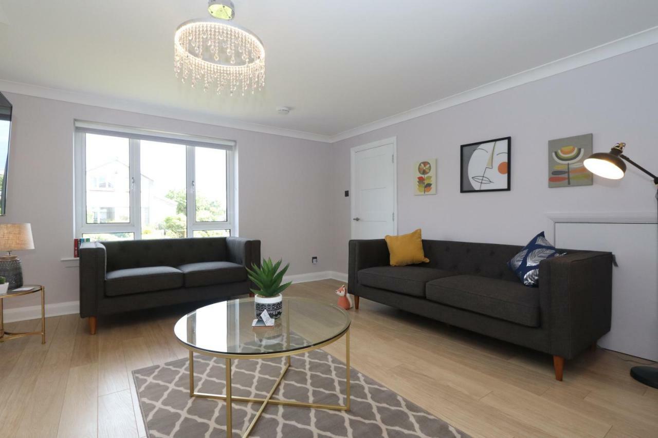 Dunfermline - Luxury 3 Bedroom 2 Bathroom Detached House With Garden 외부 사진