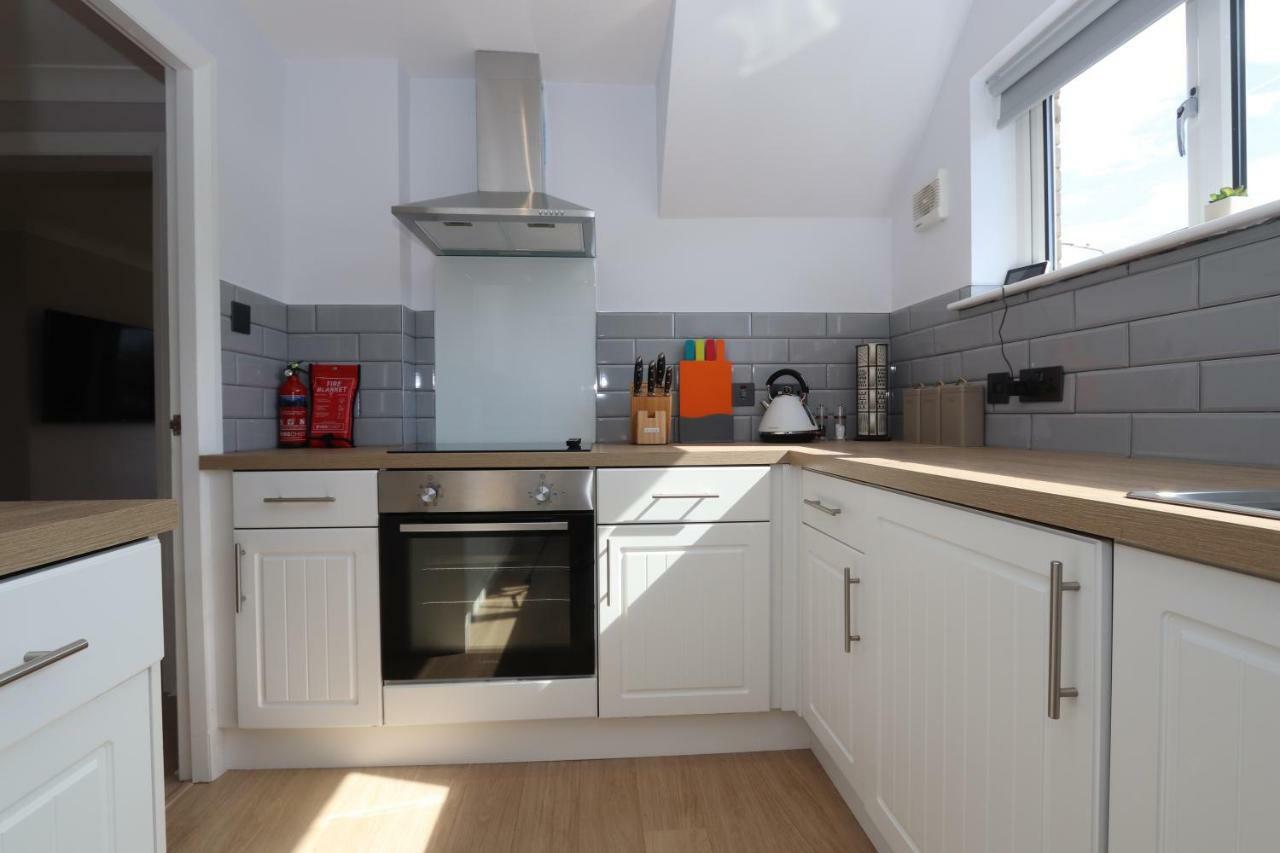 Dunfermline - Luxury 3 Bedroom 2 Bathroom Detached House With Garden 외부 사진