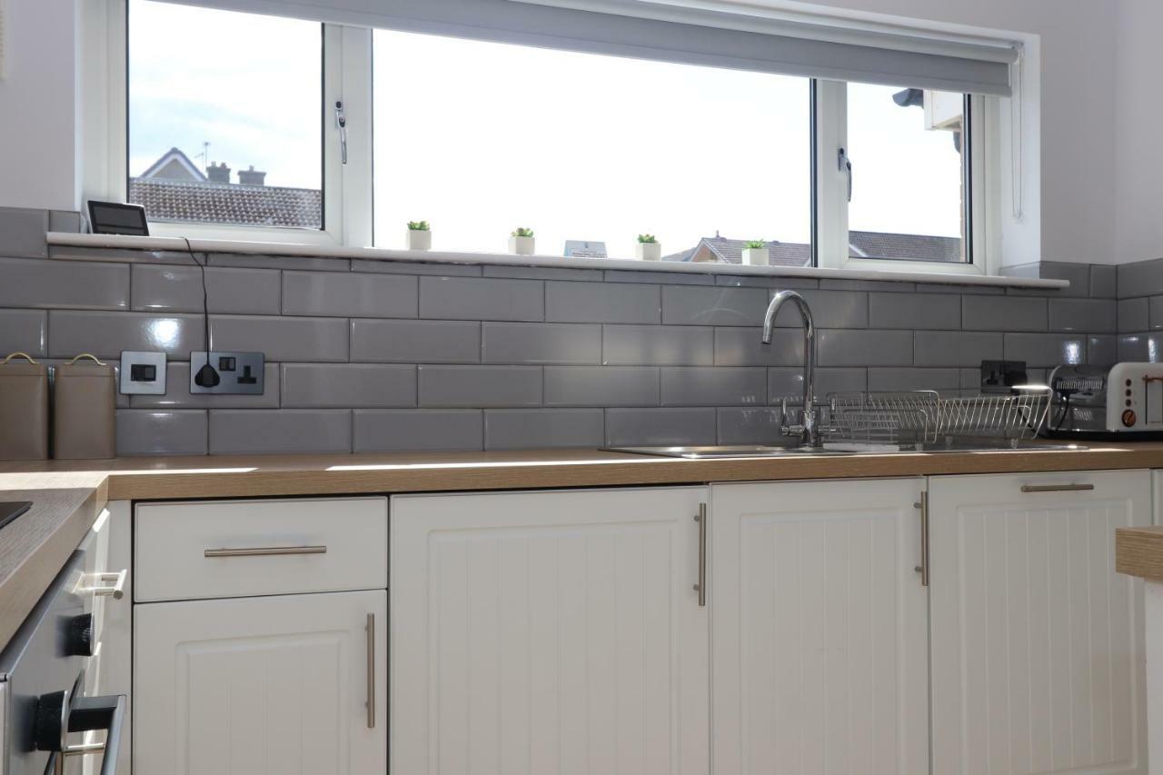 Dunfermline - Luxury 3 Bedroom 2 Bathroom Detached House With Garden 외부 사진